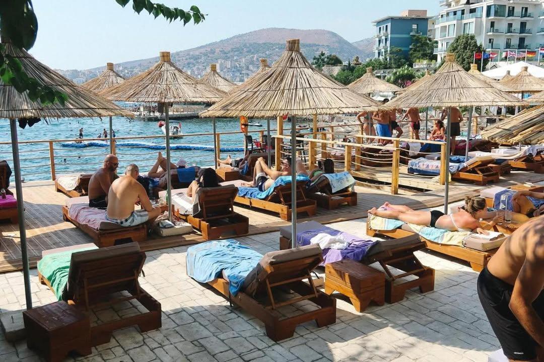 Jad Rooms Sarandë Exterior foto
